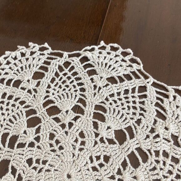 Vintage Beige Round Crochet Lace Doily Home Decorative Placemat 13" - Picture 4 of 7